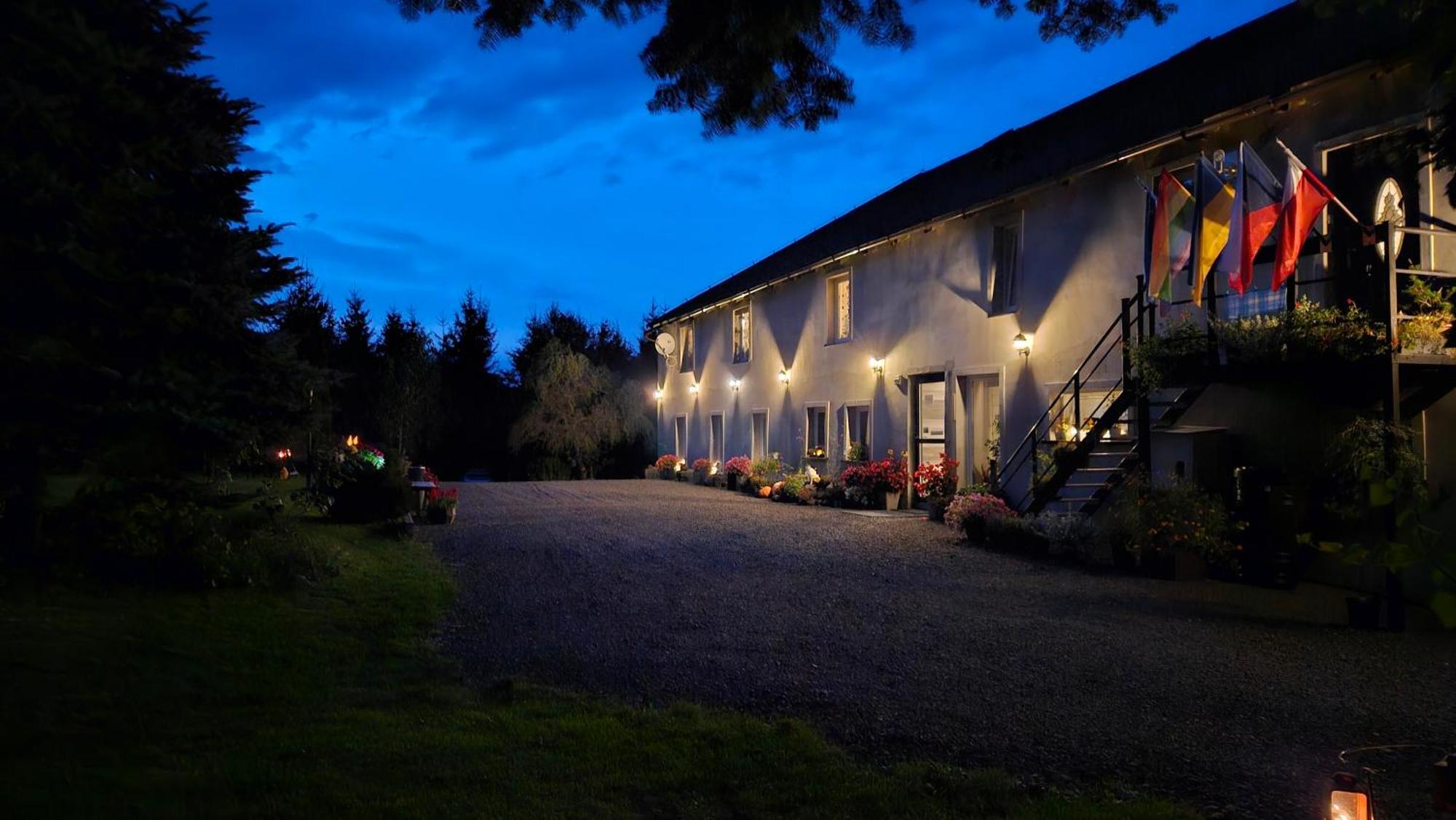 Noclegi U Przewodnikow - Zwiedzaczek Lubawka Exterior photo